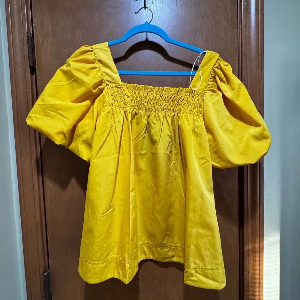 Elegant Yellow Smocked Blouse - Picture 1 of 6